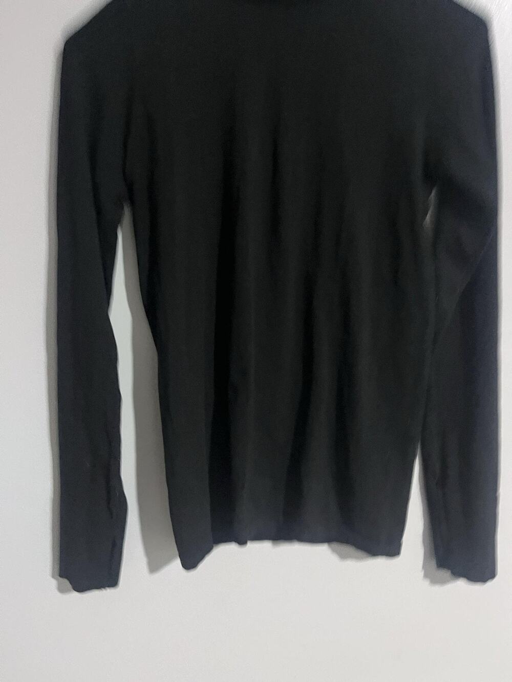 Athleta T-Shirt Womens S Black Turtleneck Long Sleeve Tagless Slim Jersey Yoga